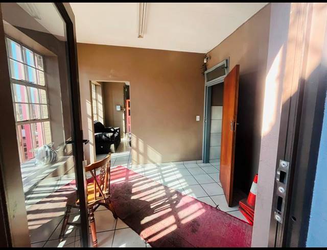 BUSINESS FOR SALE IN KNIGHTS